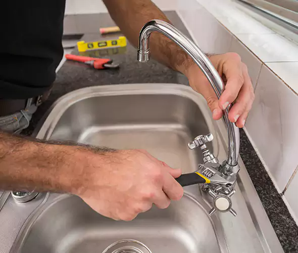 Local Experts for Faucet Repair in Aventura, FL:Schedule Affordable Faucet Repair Services with Us